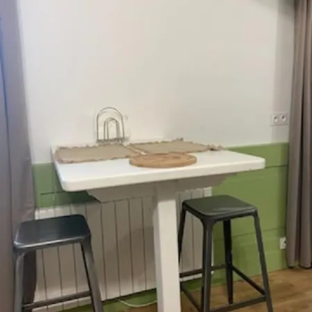 Studio Meuble Au Pied Des Clochers Tors