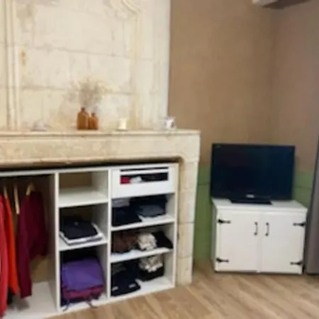 Apartment Studio Meuble Au Pied Des Clochers Tors *
